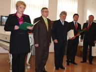 V galérii m. a. bazovského v trenčíne prevzalo ocenenie 21 pedagógov - P3287831
