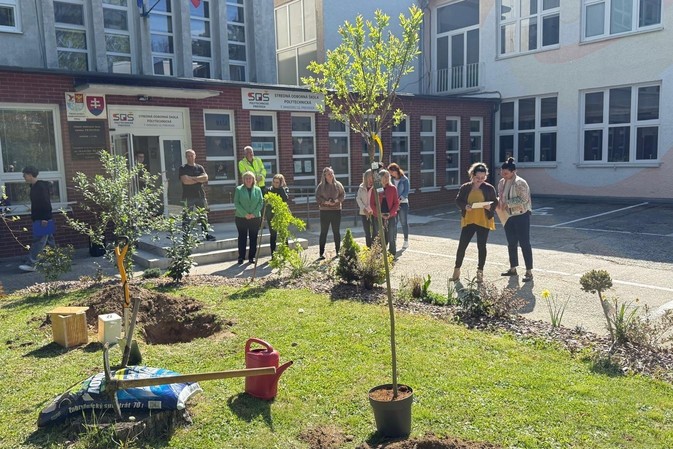 Na Deň Zeme poslala škola odkaz do budúcnosti