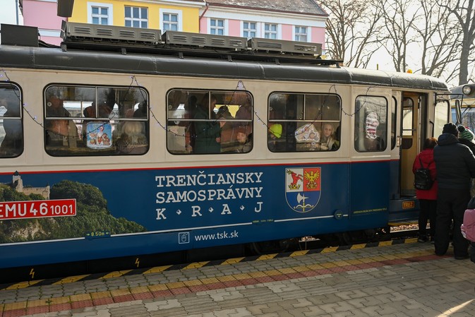 Tradičná Mikulášska električka opäť lámala rekordy návštevnosti