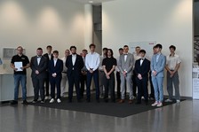 Spoločnosť Brose vychováva budúcnosť priemyslu: Ďalší absolventi úspešne ukončili program 