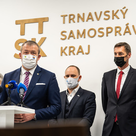Predstavitelia krajov rokovali v Trnave o aktuálnych otázkach 