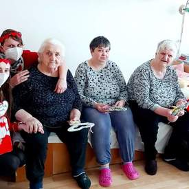 Sviatok svätého Valentína oslávili aj v považskobystrickom zariadení sociálnych služieb