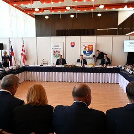Výjazdové rokovanie vlády v Uhrovci prinieslo do regiónu viac ako 3 mil. eur