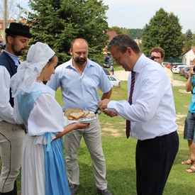 Župan Baška si pochutnal na držkovej z Veľkých Držkoviec 