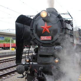 Na 80–ročnej železničnej trati Púchov – Horní Lideč cez víkend oslavovali cestovaním v čase