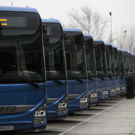 Prímestské modré autobusy budú pokračovať aj vo funkcii mestskej hromadnej dopravy, župa tak vykročila k zavedeniu Integrovaného dopravného systému