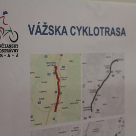 Už v novembri sa cyklisti prevezú po prvej časti 100 km projektu Vážskej cyklotrasy