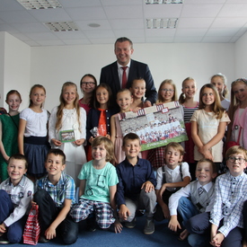 Malé Korníčatá sa o svoje úspechy prišli podeliť s trenčianskym županom Jaroslavom Baškom