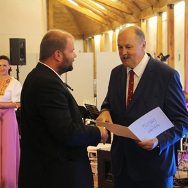 Priestory hradnej kasárne skrášlili svojou prítomnosťou vzácne kvety. TSK oceňoval pracovitosť, talent i ľudskosť osobností z oblasti kultúry 