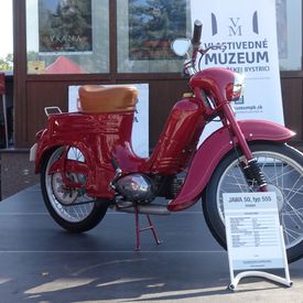 Na retro motorky v Považskej Bystrici sa prišla pozrieť tisícka záujemcov