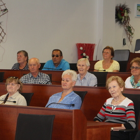 Päťdesiatka seniorov z poľského mesta Lubliniec na dvojdňovej návšteve spoznala Trenčiansky kraj 