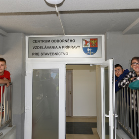 Do vybavenia školy s najmodernejšími energetickými výdobytkami pribudli aj pracoviská pre odborný výcvik žiakov stavebných odborov