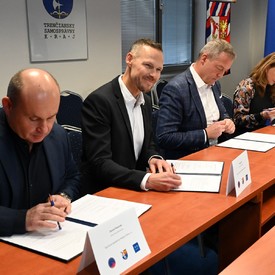 Nová hokejová hala dostala ďalšie využitie pre viac ako 2-tisíc detí