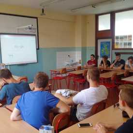 Novomestská Stredná priemyselná škola dosiahla úspech v medzinárodnom projekte s názvom EnglishGo