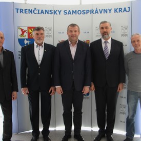 Novú športovú halu zo župného rozpočtu budú využívať aj slovenské volejbalové talenty