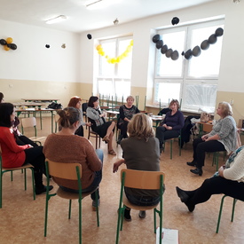 Pedagógovia bánovského gymnázia sa učia metódy úspešnej komunikácie a prezentácie 