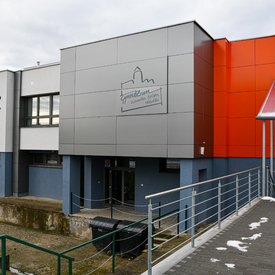 Študenti Gymnázia Ľ. Štúra v Trenčíne sa stravujú vo vynovenej jedálni