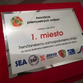 Trenčianska župa ocenená za najvyšší počet študentov zapojených v systéme duálneho vzdelávania