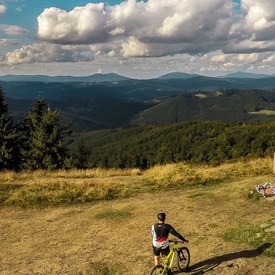 Tretí ročník Vrchárskej koruny Trenčianska finišuje, účastníkov najviac potrápil vrchol Makyta. Na zdolanie všetkých 20 výziev máte čas už len do konca novembra!