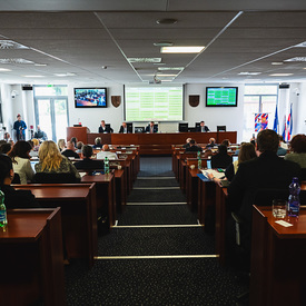 Krajské zastupiteľstvo odsúdilo atentát na predsedu vlády SR