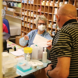 Myjavská nemocnica výjazdovo očkovala v ďalšom župnom zariadení