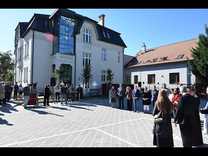 Z kaštieľa do rodinných domčekov