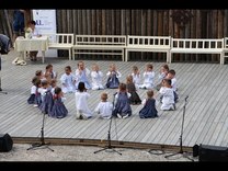 Folklórna sobota v podaní jubilejných Trenčianskych folklórnych slávností či festivalu dychových hudieb